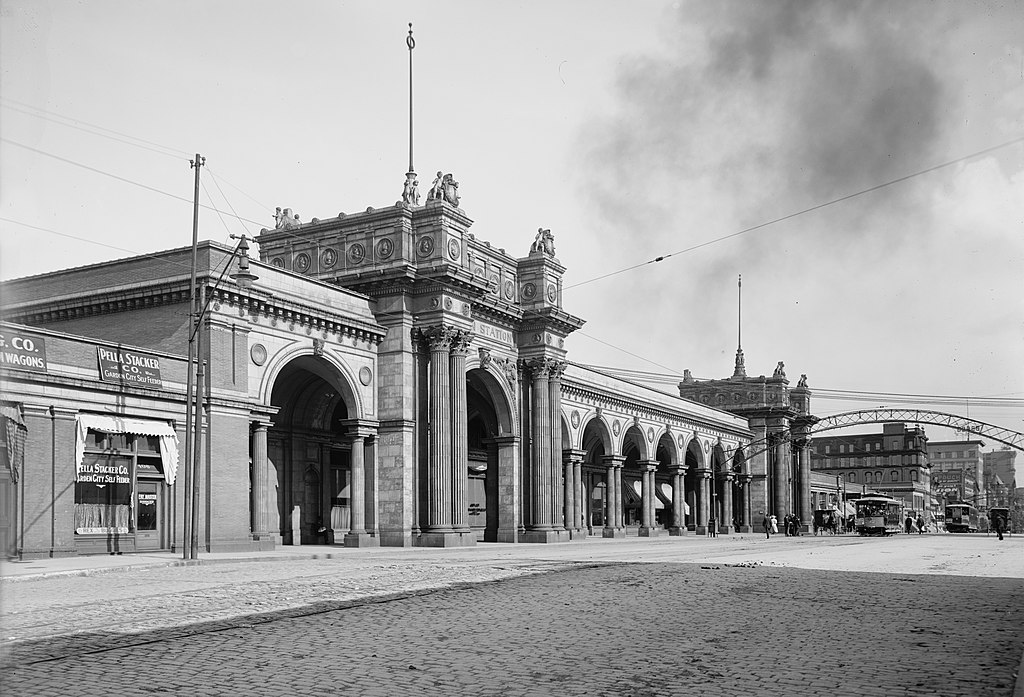 Columbus Train Station