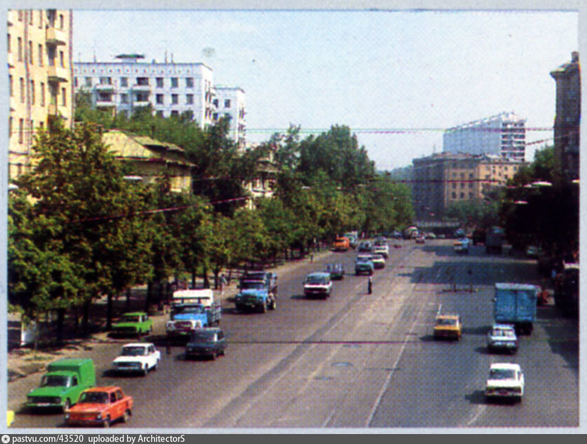 43520 Вид с высоты на Русаковскую улицу 1981